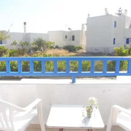 3 Min From The Beach-white&blue House In Apartament Apollon (Naxos)