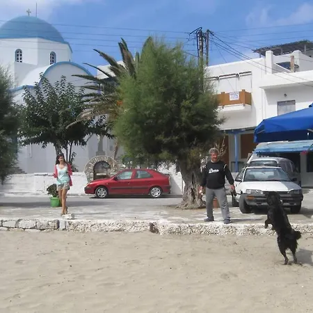 3 Min From The Beach-white&blue House In * Apollon (Naxos)
