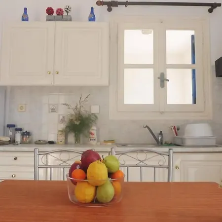 3 Min From The Beach-white&blue House In Apartament Apollon (Naxos)