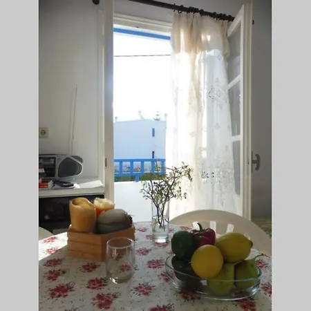 3 Min From The Beach-white&blue House In * Apollon (Naxos)